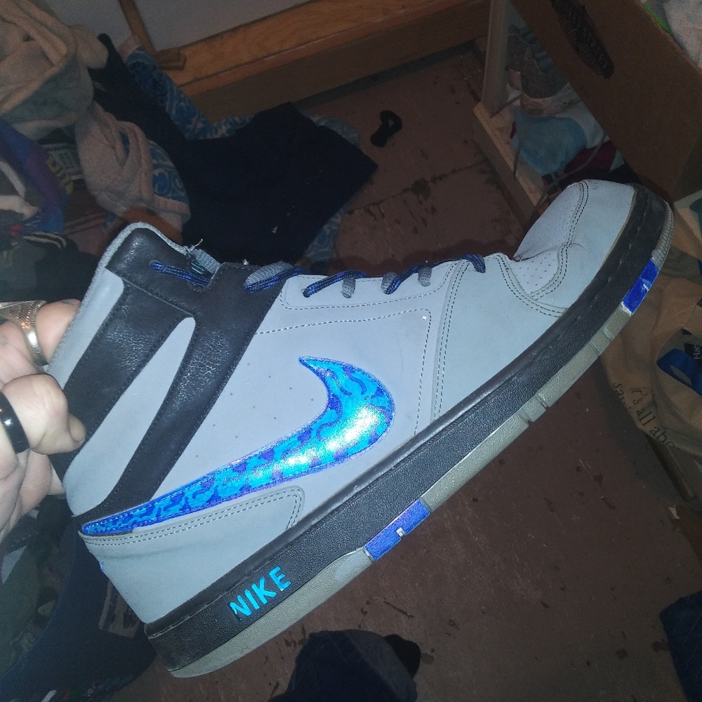 Nike